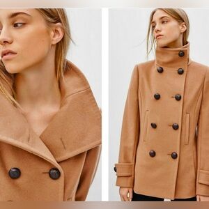 Babaton Double-Breasted Pea Coat
fine Italian virgin wool cashmere blend